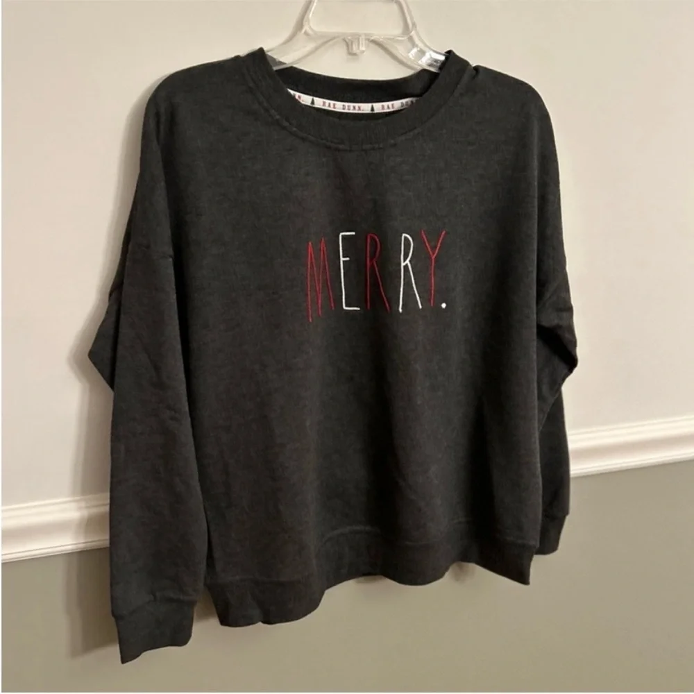 Women’s Rae Dunn Charcoal Grey Sweatshirt with Ankle Socks Size Small - Picture 3 of 11